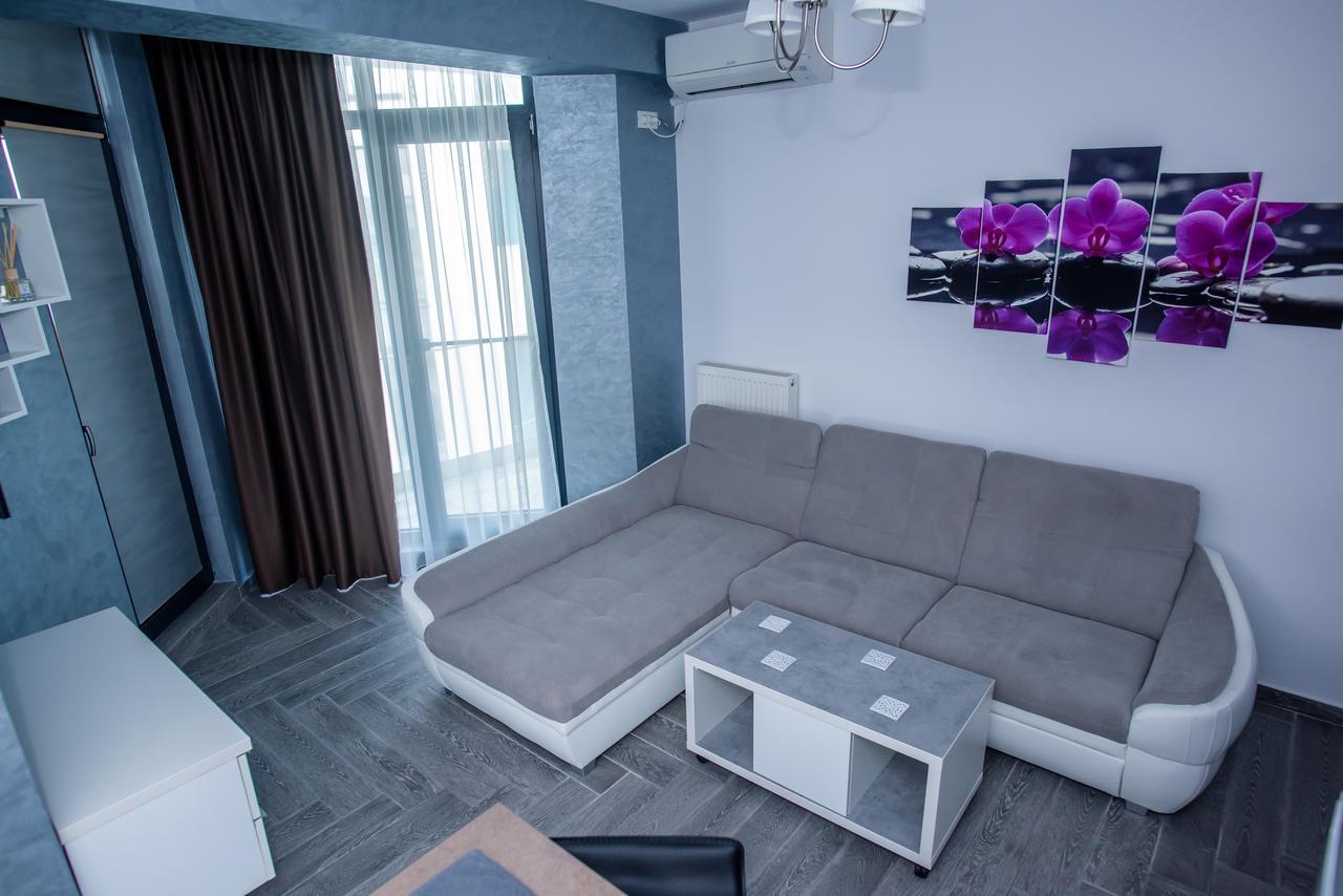 Constantinos Apartment Mamaia Nord Năvodari Exterior foto