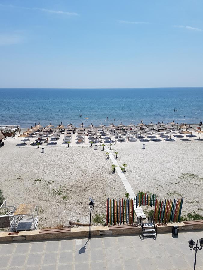 Constantinos Apartment Mamaia Nord Năvodari Exterior foto