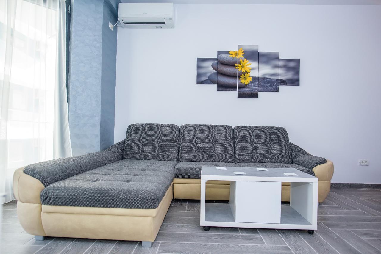 Constantinos Apartment Mamaia Nord Năvodari Exterior foto